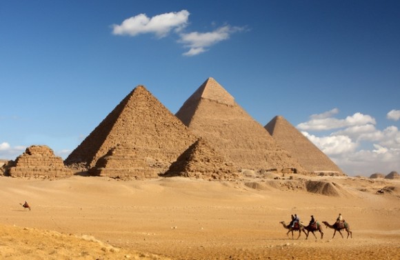 5000年前の人間がピラミッド作ったって信じられんｗｗｗｗｗ