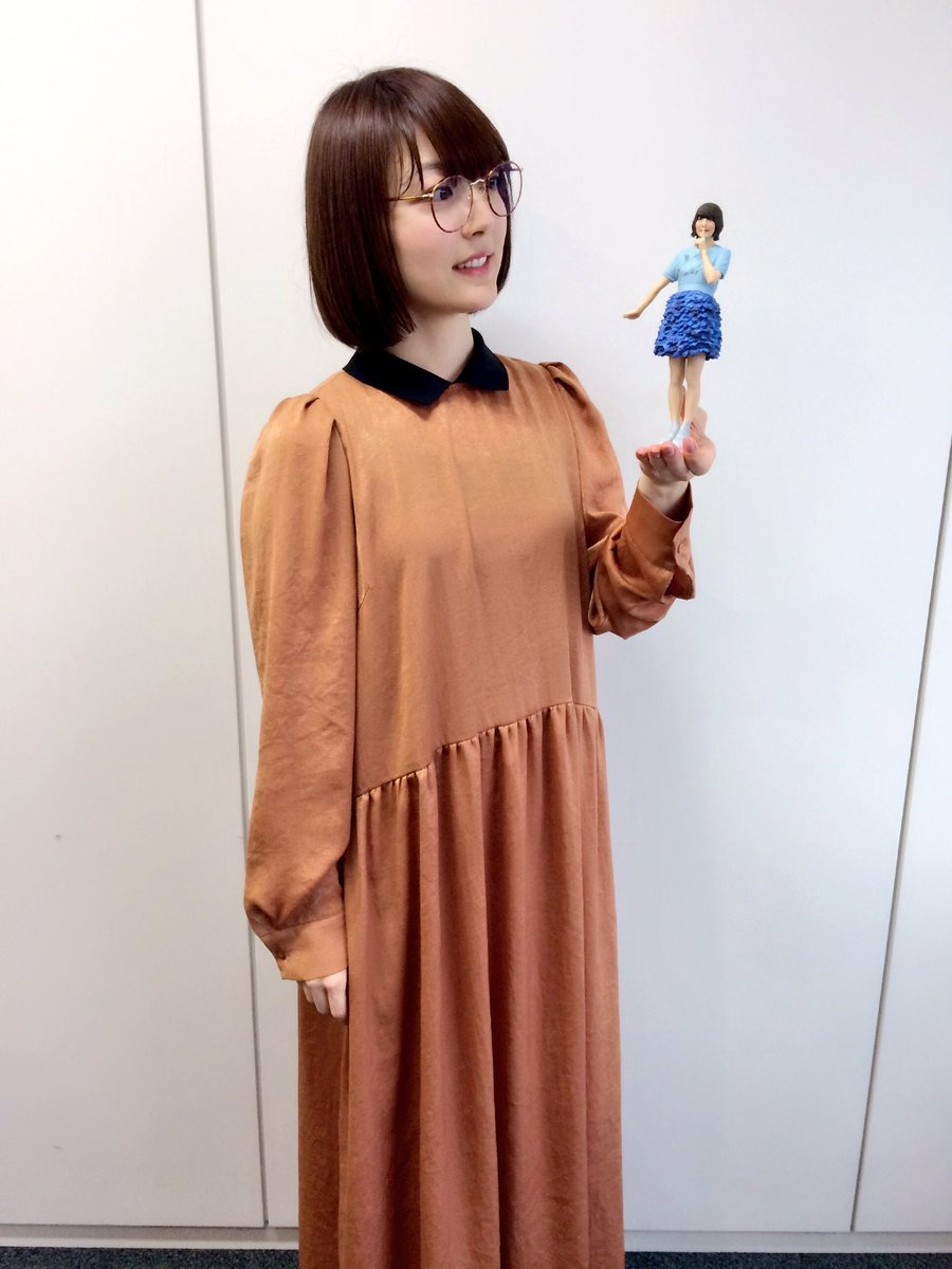 初売り】 花澤香菜 チアぱん 非売品 アクスタ タレント・お笑い芸人 