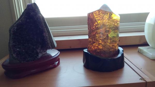 【衝撃画像】会社の物置からサソリ入り琥珀みつけたｗｗｗｗｗｗｗｗｗ