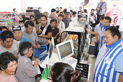 【悲報】４大嫌われるコンビニ客　「料金の支払いだけ」　「荷物の受け取りだけ」　「タバコだけ」