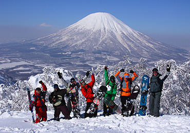 【急募】ツアーでスキー行くんやけどツアー料金の他にどんくらい手持ちで持ってたらええんや？