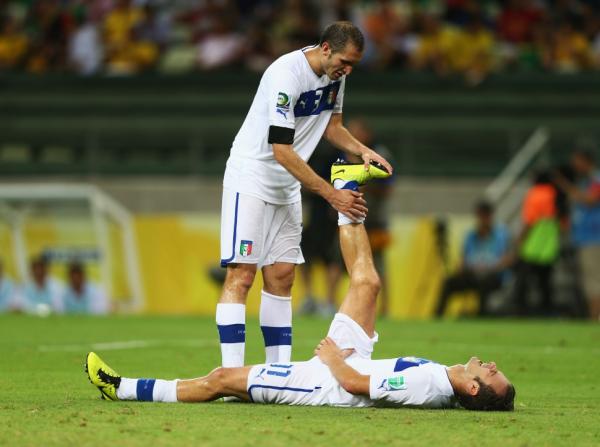 【驚愕】「脚がつる」とかいう日常トップクラスの激痛ｗｗｗｗｗ