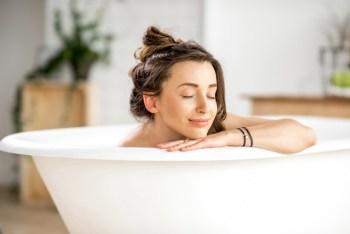 【疑問】湯船で寝てもええやろか？