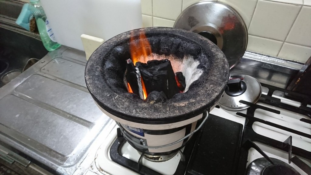 【画像】七輪と練炭買ったきたｗｗｗｗｗ