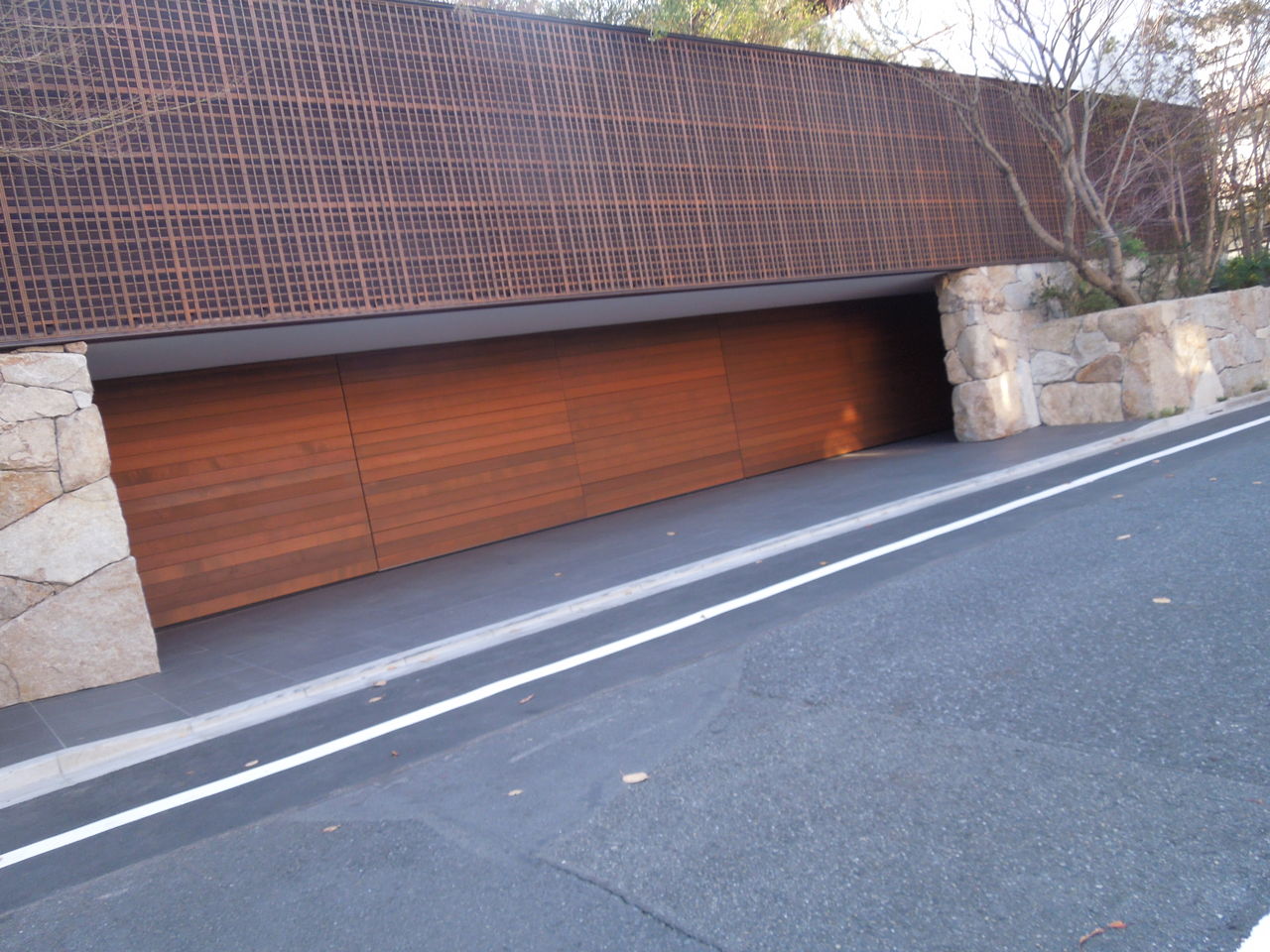 【画像】東京で10億円の豪邸をご覧くださいwwww