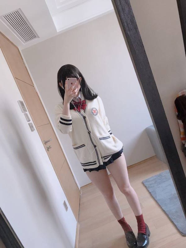 【画像】この女の子と結婚できる？w