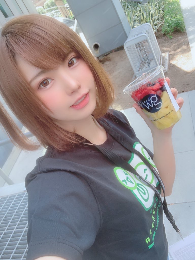 トップコスプレレイヤーのえなこさんが可愛すぎると話題に、これもう2次元だろｗｗｗ