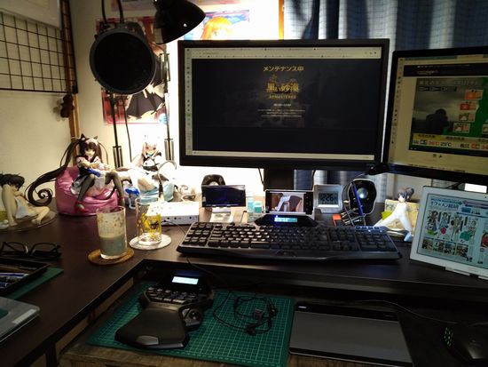 【画像】40才子供部屋おじさんがスマホを二台パソコンのサブモニターにした結果wwwww