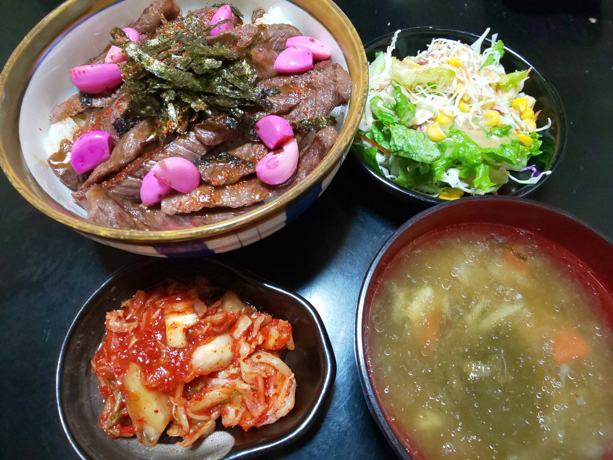 ワイ、こんな時間に「こういうのでいいんだよ丼」を作ってしまうｗｗｗｗ