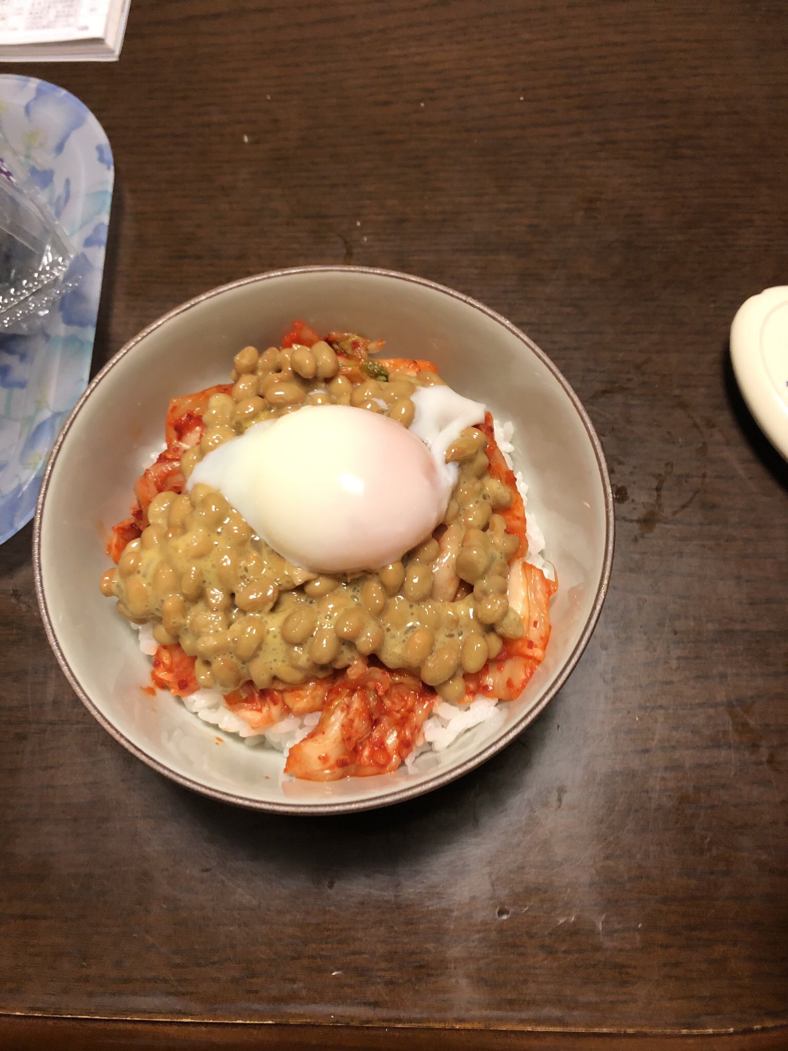 【画像】ワイニキの朝食wwww