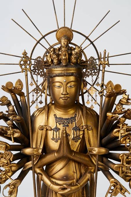 彼女(32)「事故で片腕切断って言われた…」　ワイ(28)「そっか…」