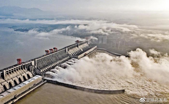 中国の三峡ダムってどうなってるの