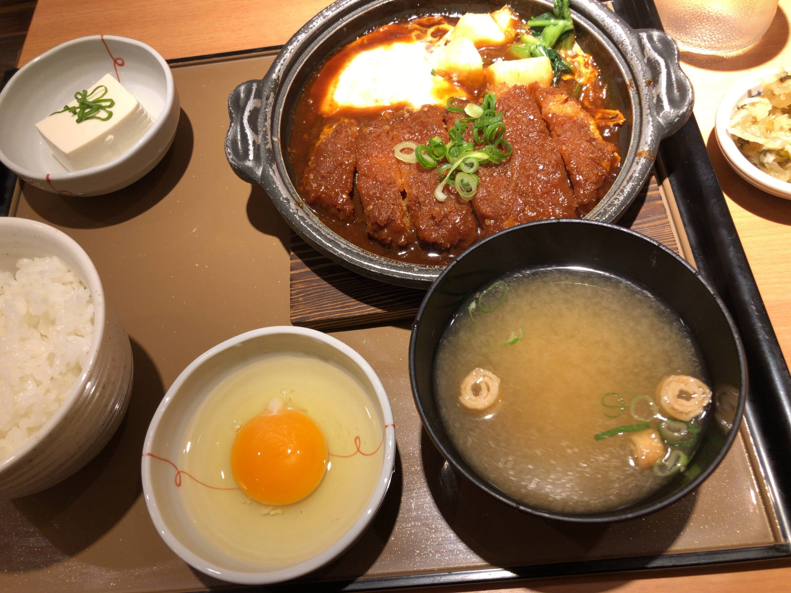 やよい軒の味噌カツ煮定食ww