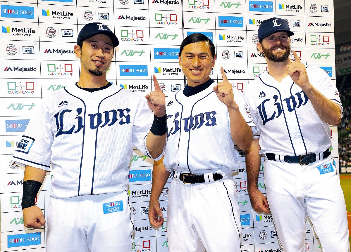 オードリー春日さんがプロ野球選手と並んだ結果ｗｗ