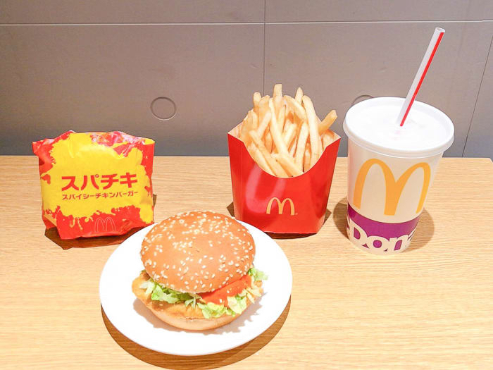 【画像】マックさんやばすぎ！このバーガーが200円で食べられるのは最高だわ…！ｗｗｗ