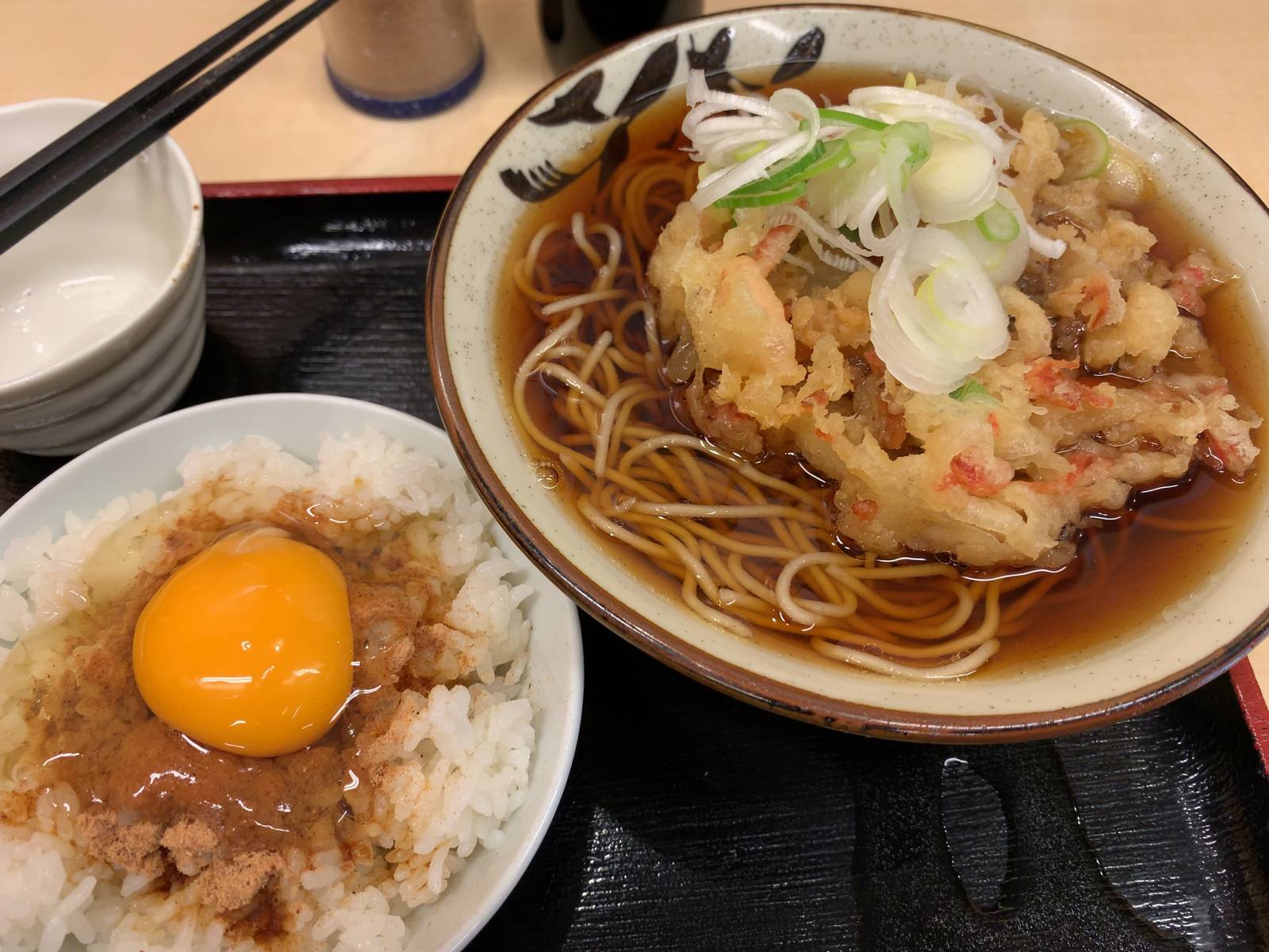 【画像】30代サラリーマンのベストな朝食ァ！ｗｗｗ