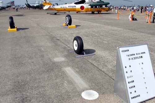 【画像】日本が1000億円かけて開発した国産ステルス戦闘機の今の姿がこちらｗｗｗ